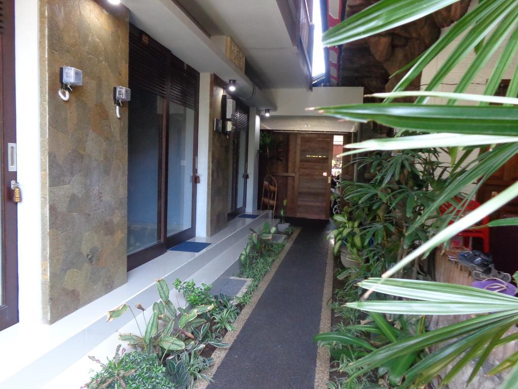 Radha Homestay Sanur  Exterior photo