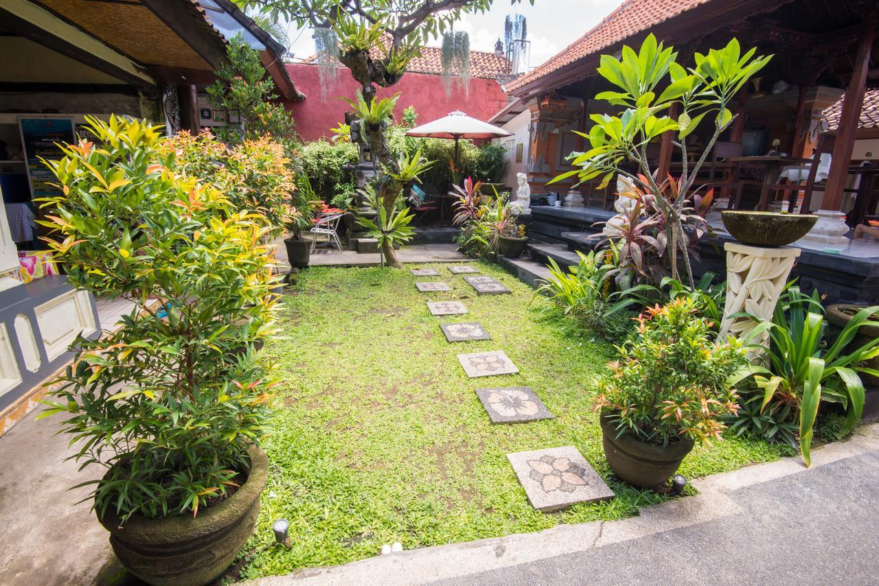 Radha Homestay Sanur  Exterior photo